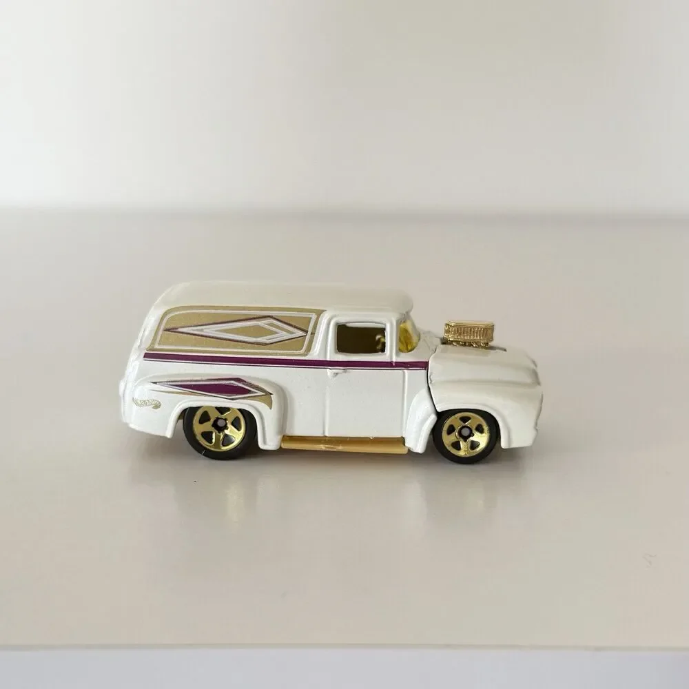 Hot Wheels '56 Ford Truck Pearl White 2000 1:64 Diecast Car #171 Gold Wheels